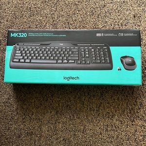 Logitech MK320 Wireless Keyboard and Mouse